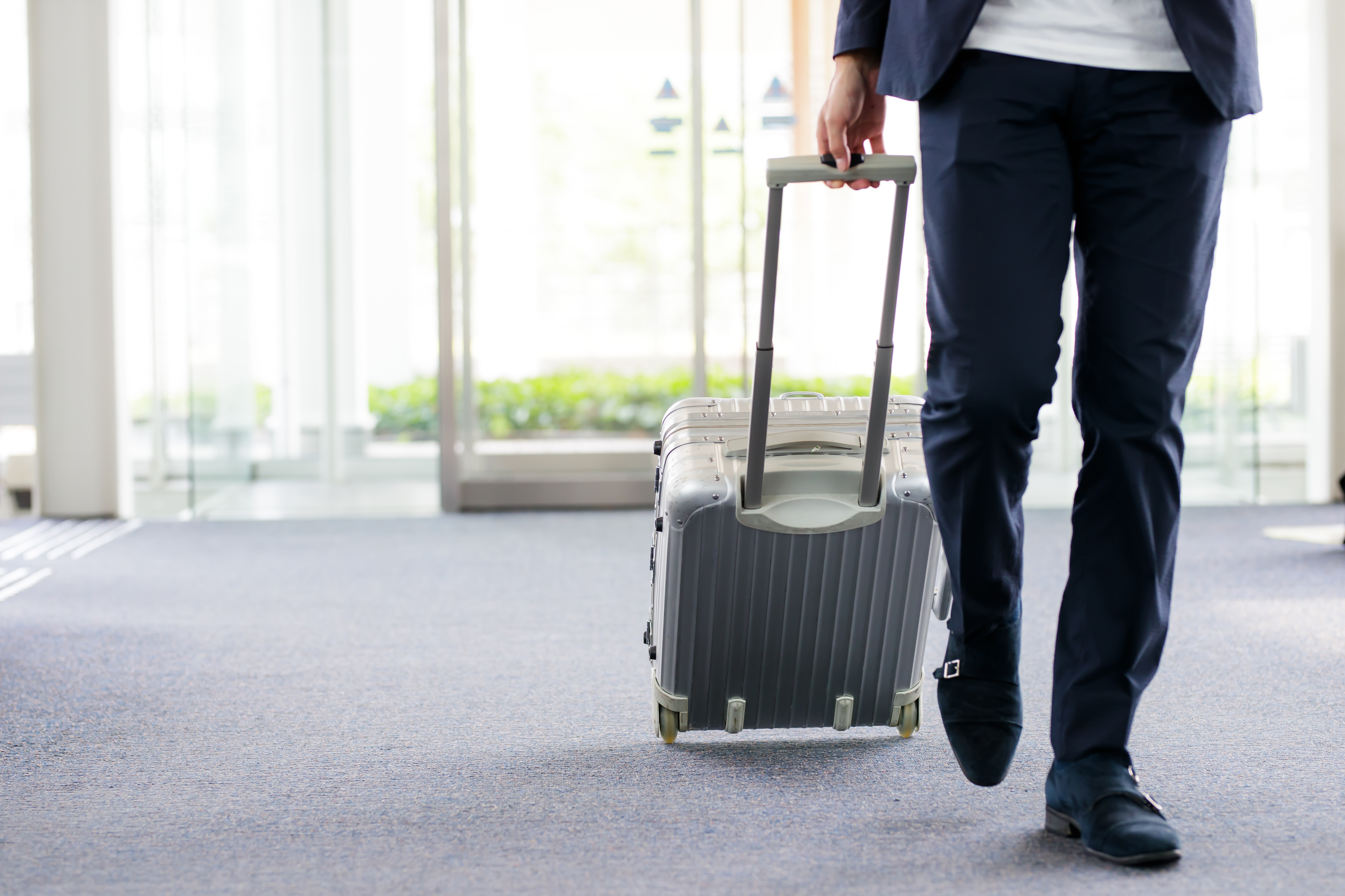 【2026年版】国内外の出張費の相場について｜それぞれの費用を解説！