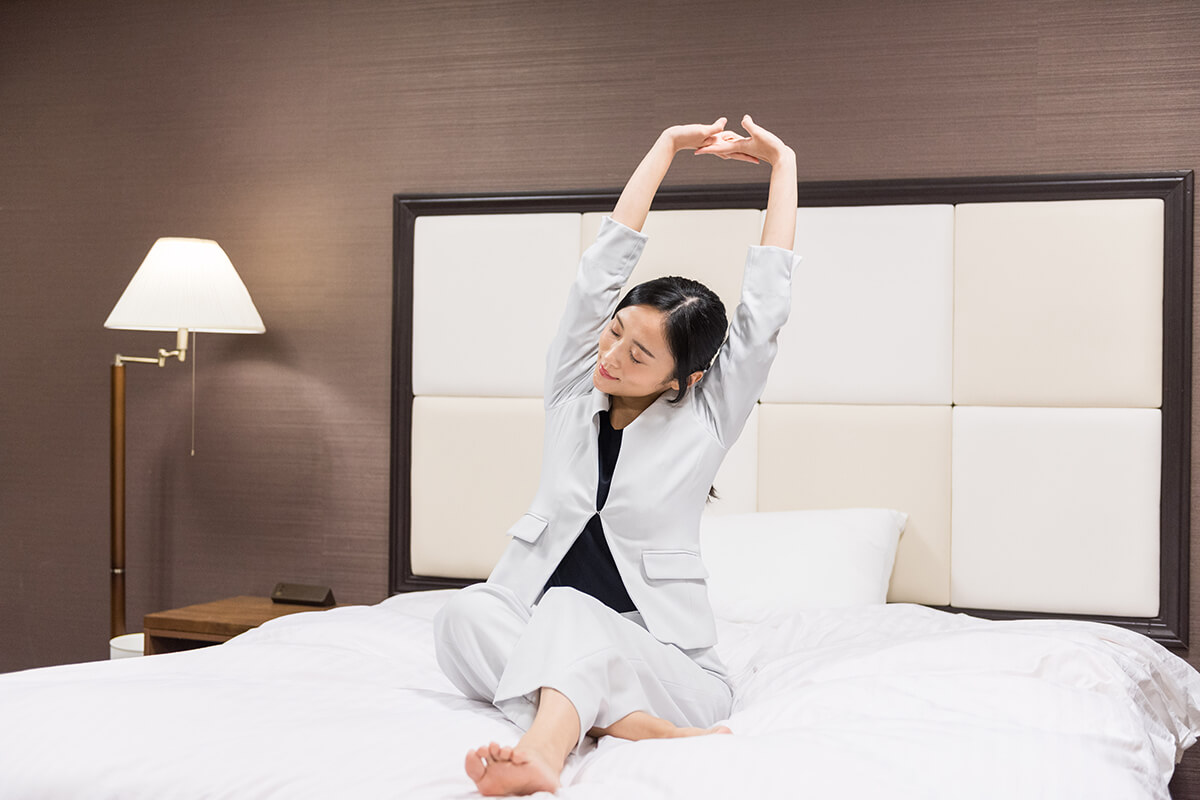新幹線での日帰りはNG?宿泊でも費用を抑えて出張の成果をアップさせる方法